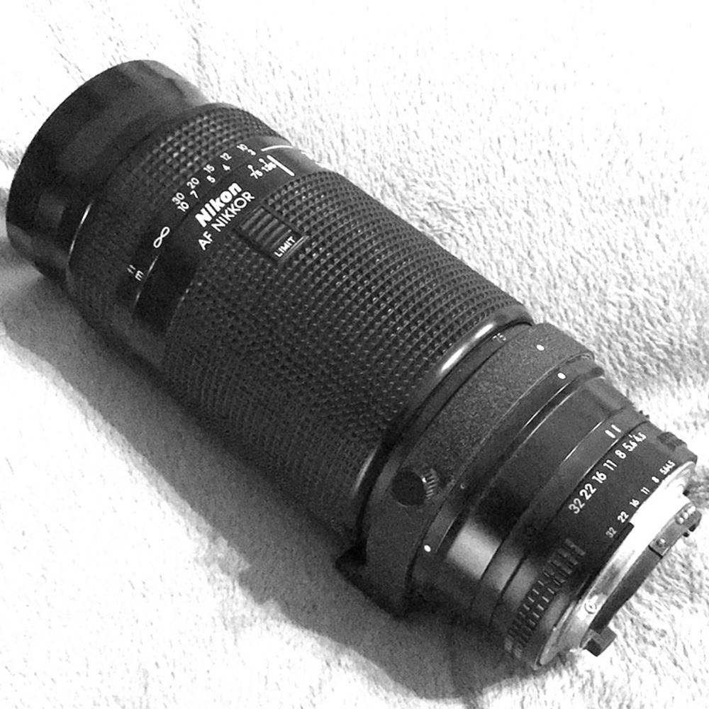 Nikon 75-300mm FX f/4.5-5.6 AF (1989-1999)